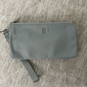 Lululemon wristlet - never used